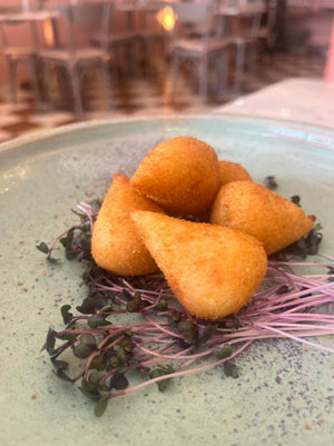 COXINHAS DE FRANGO PARA FRITAR